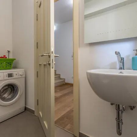 Holiday home Tolles In Deklici Mit Privatem Pool Kastelir